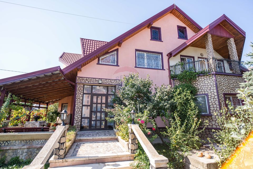 7 room House / Villa for sale