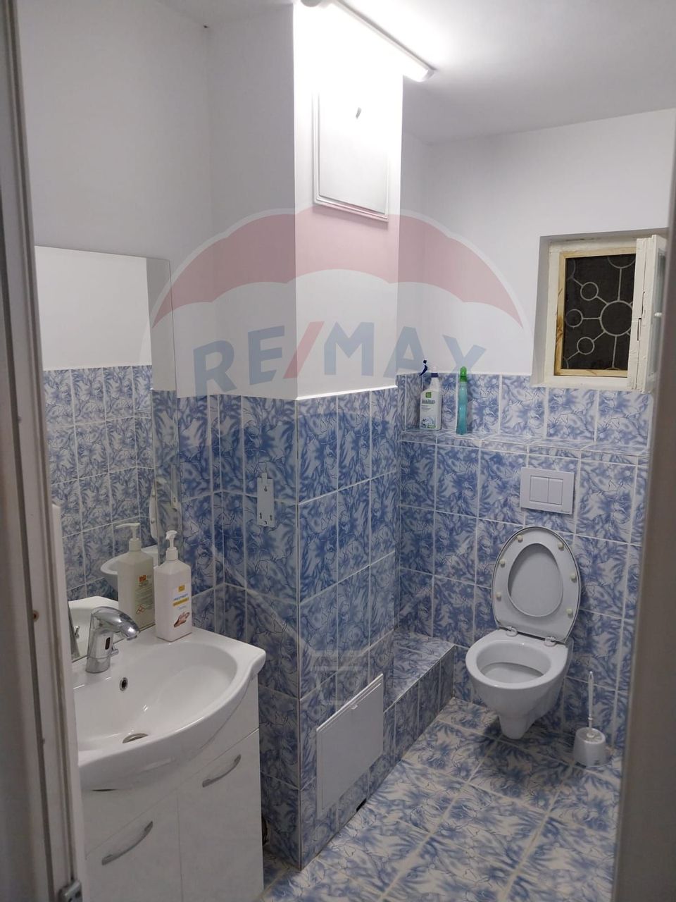 50sq.m Commercial Space for sale, Lapus area