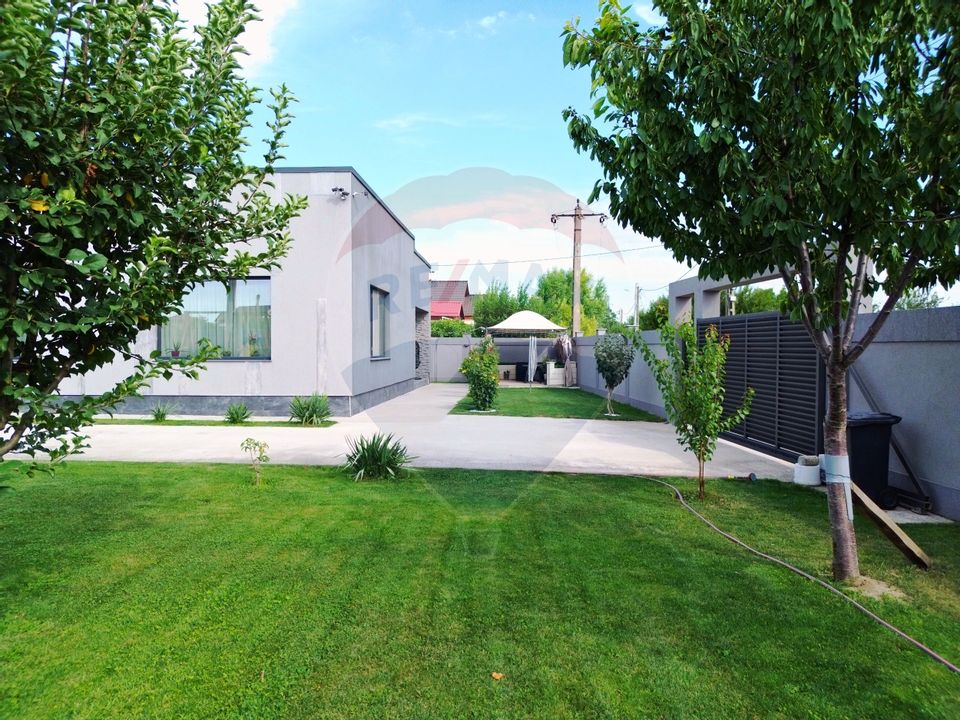 4 room House / Villa for sale