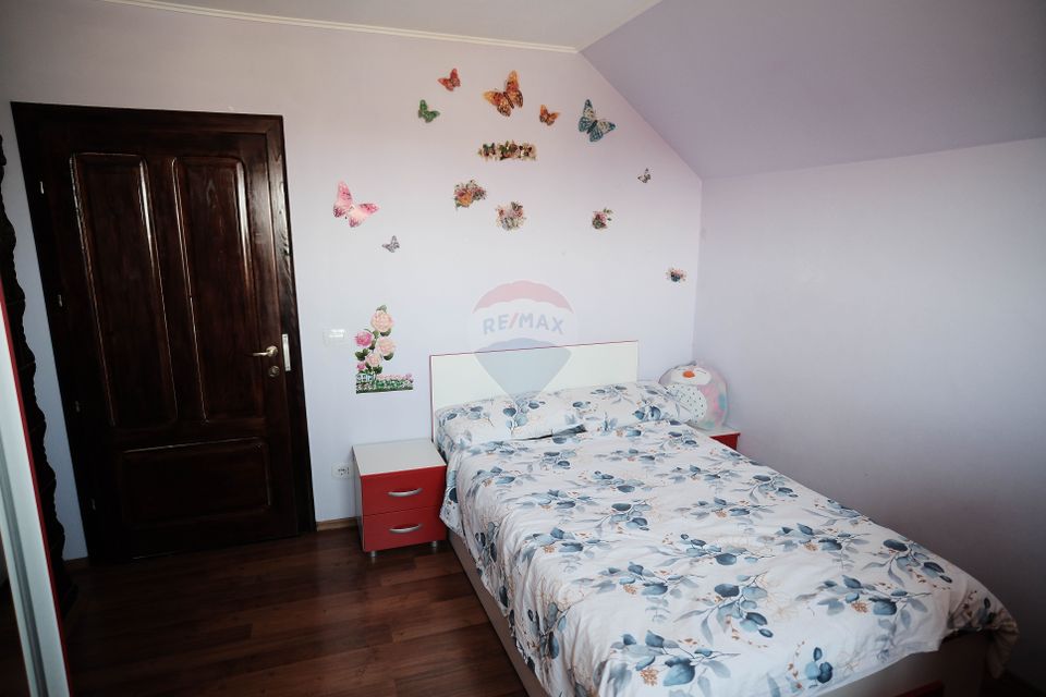 4 room House / Villa for sale