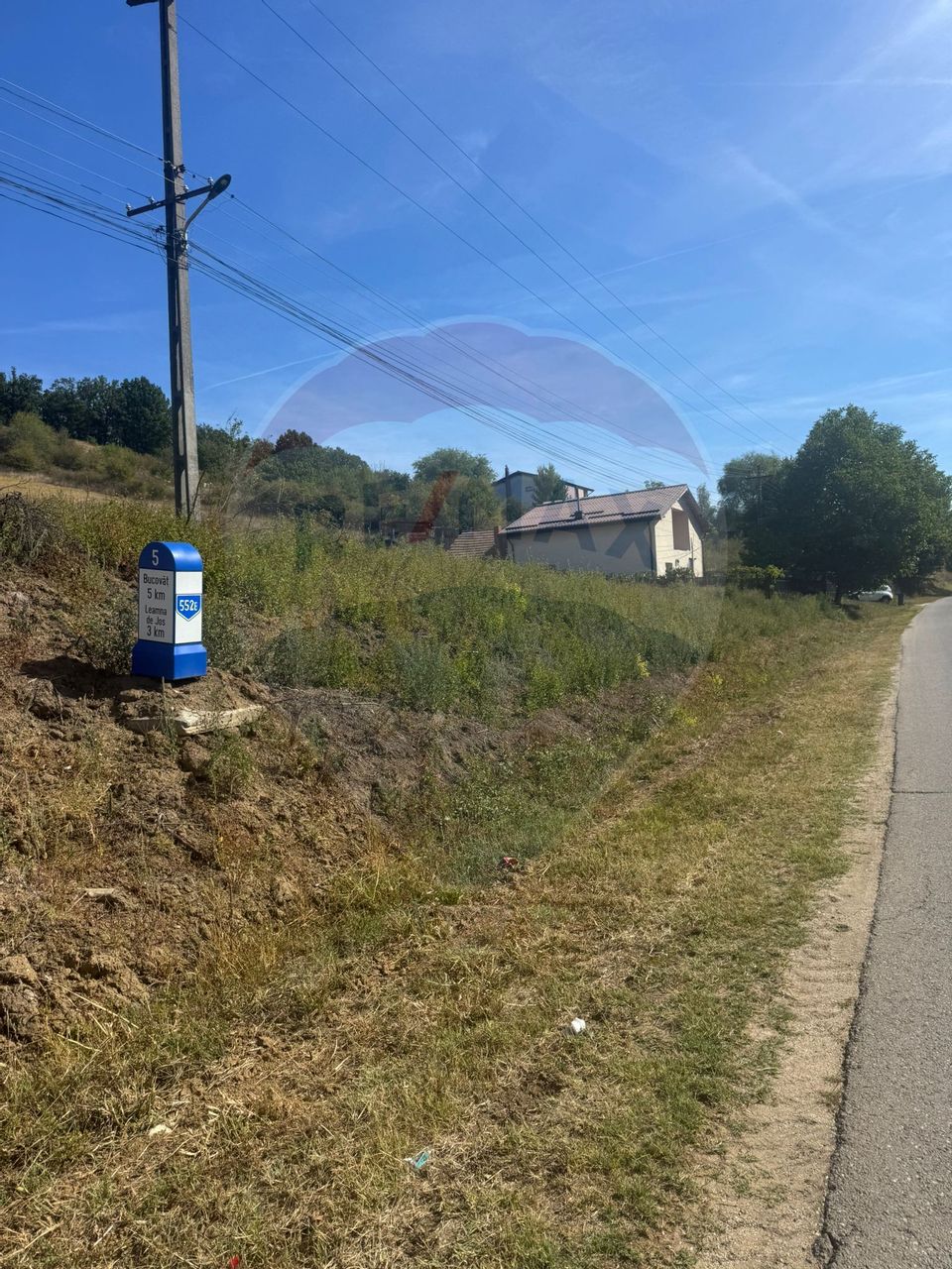 Vânzare 6600 mp teren Leamna de sus 40 euro/ mp