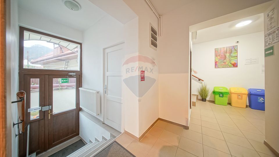 Casa cu 5 studiouri independente, terasa rooftop, vedere montana