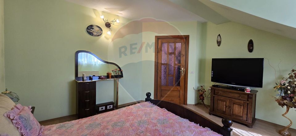 8 room House / Villa for sale, Central area