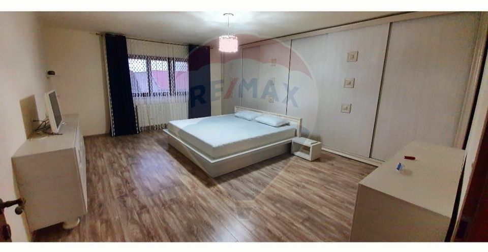 Apartament PREMIUM cu TERASA si curte de inchiriat mobilat ultramodern