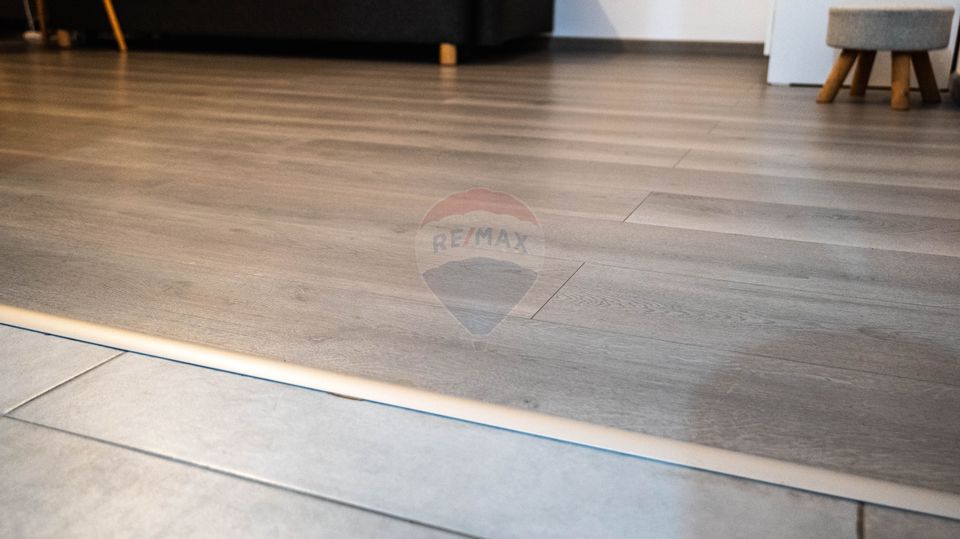 Vanzare apartament 3 camere, decomandat spatios si luminos, Dobroesti