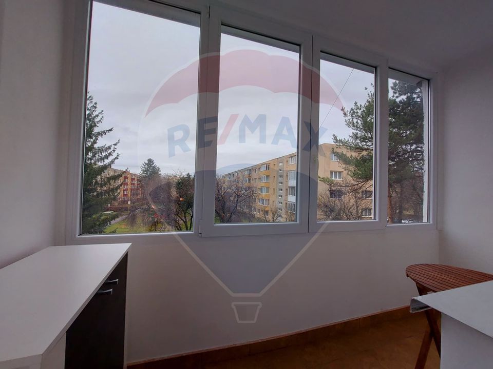 Apartament cu 3 camere de închiriat în zona Astra!