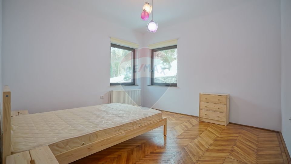 Apartament cu 3 camere în casă cu grădină Drumul Poienii