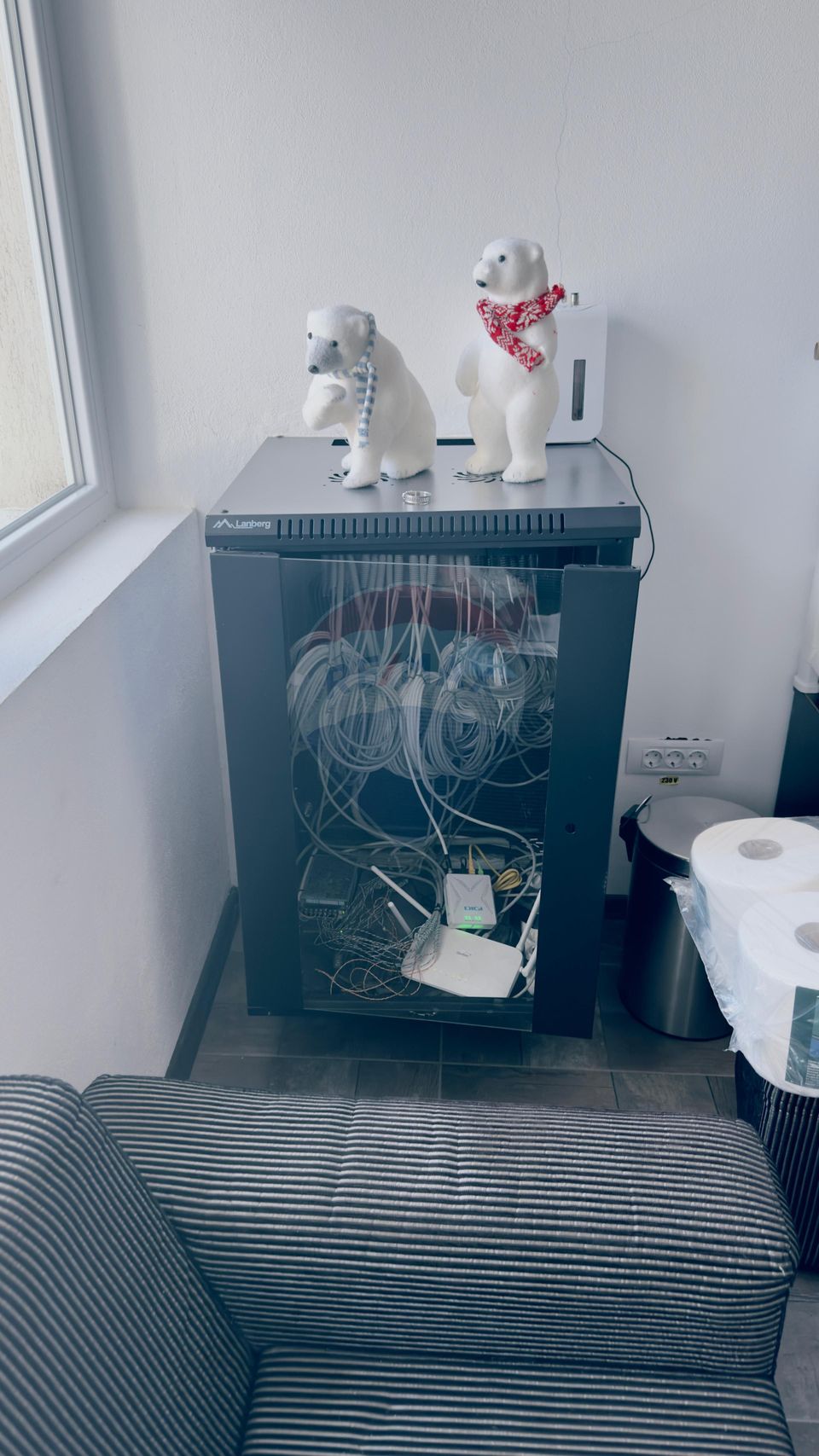 Proprietate premium în Filiași, locuință de lux cu spații comerciale