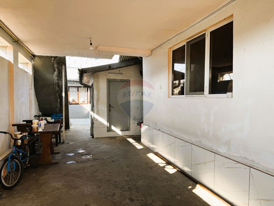 Casă de vânzare P+1E zona Portului Galati