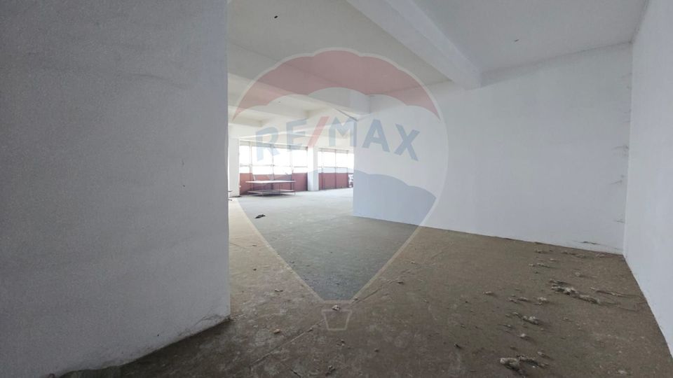 2,428sq.m Commercial Space for rent, Nord-Est area