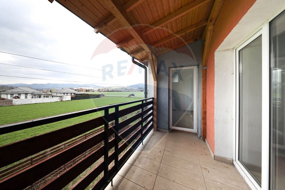 4 room House / Villa for sale