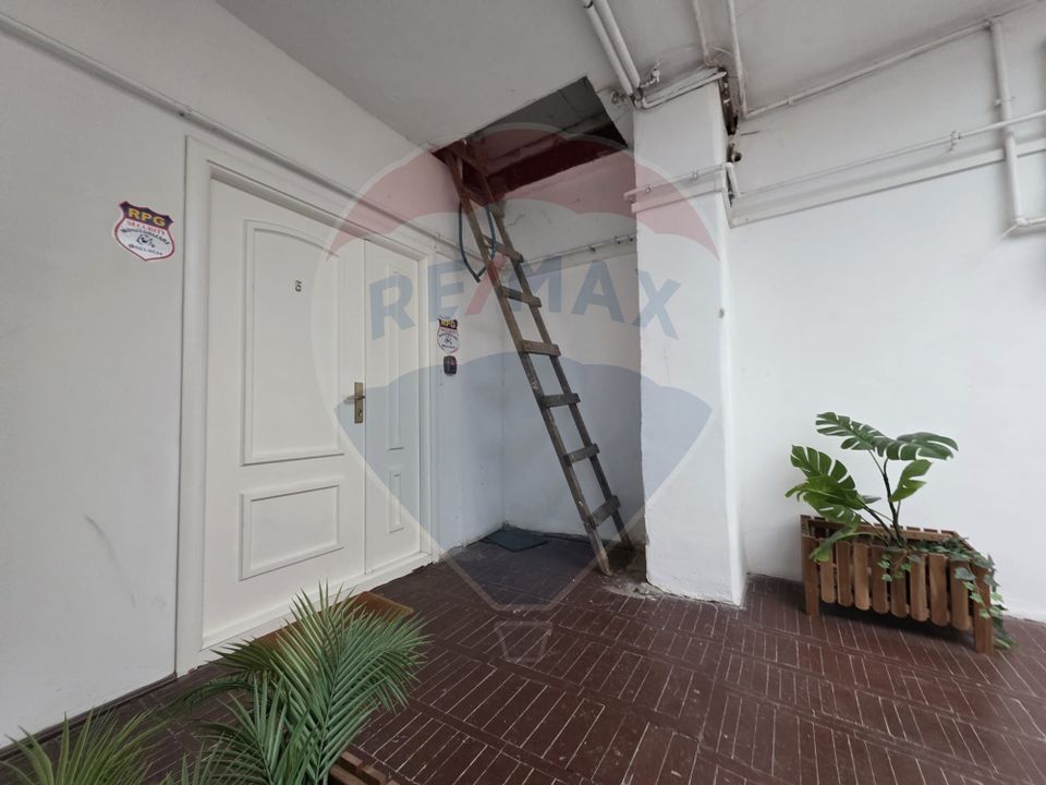 Apartament 5 camere vanzare in casă / vilă Bucuresti, Rosetti