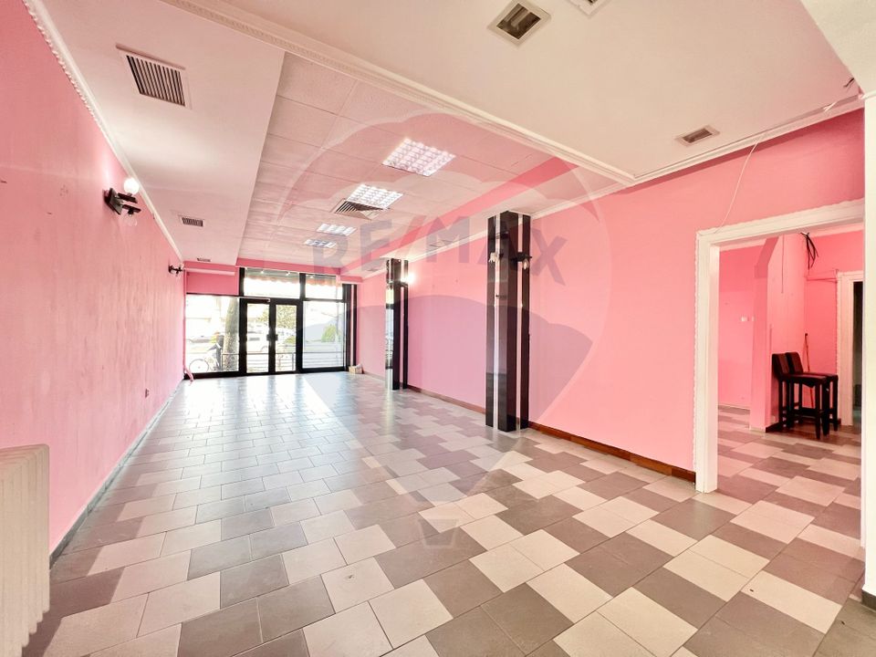 122sq.m Commercial Space for rent, Decebal area