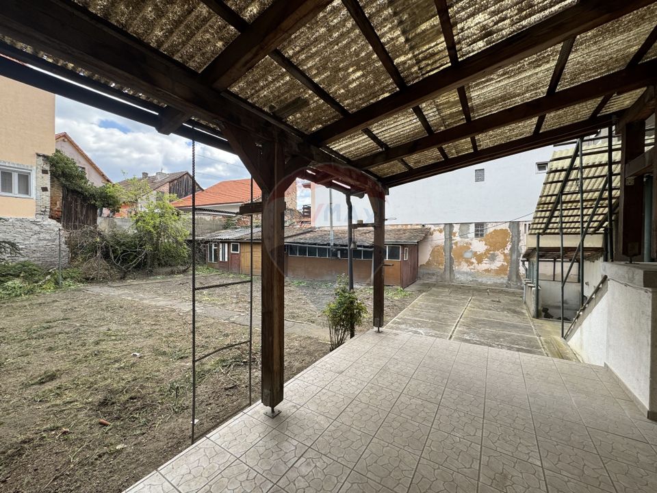 4 room House / Villa for sale, Central area