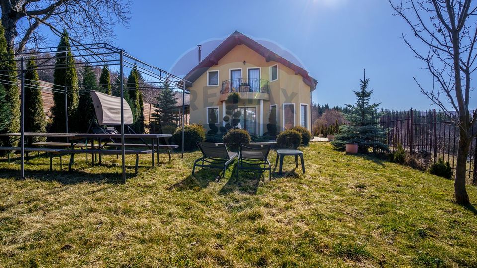 Casă / Vilă indiviuala cu panorama, Faget