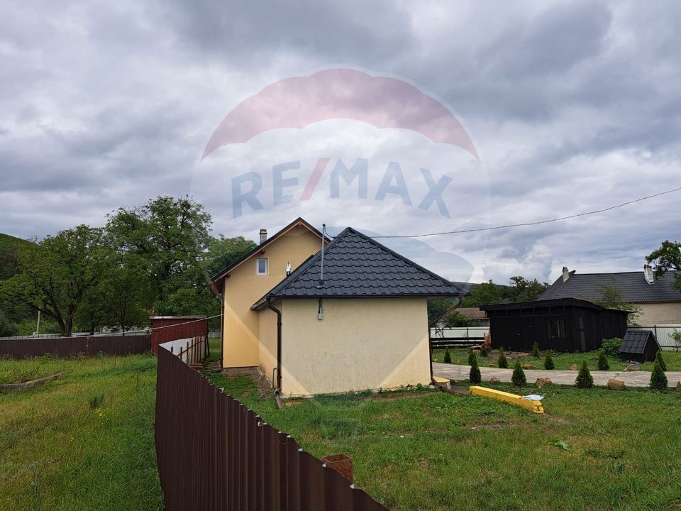 5 room House / Villa for sale