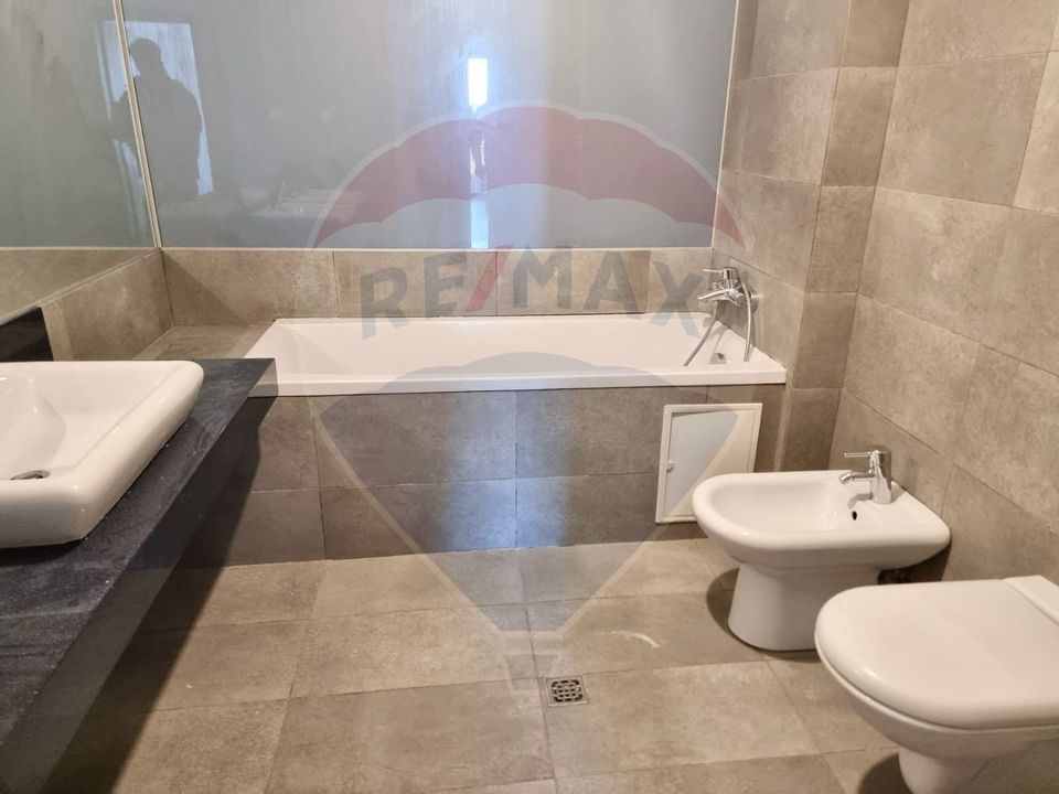 Apartament cu 3 camere de închiriat în zona Barbu Vacarescu