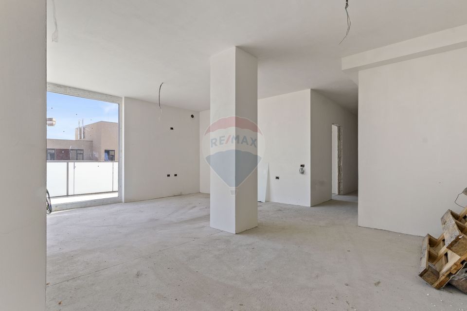 PENTHOUSE 3 camere, parcare subterana de vânzare,  zona Torontalului