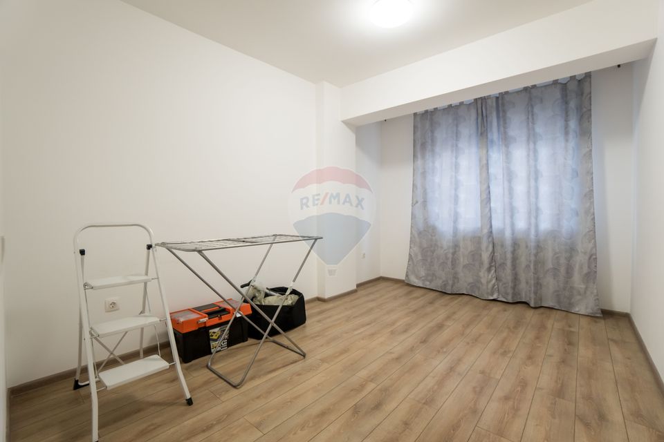 Apartament 3 camere cu 2 locuri de parcare si boxa Coresi