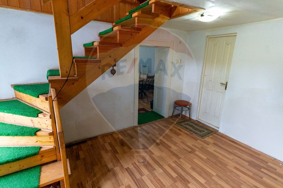 Casă de vanzare,Sacaramb jud. Hunedoara