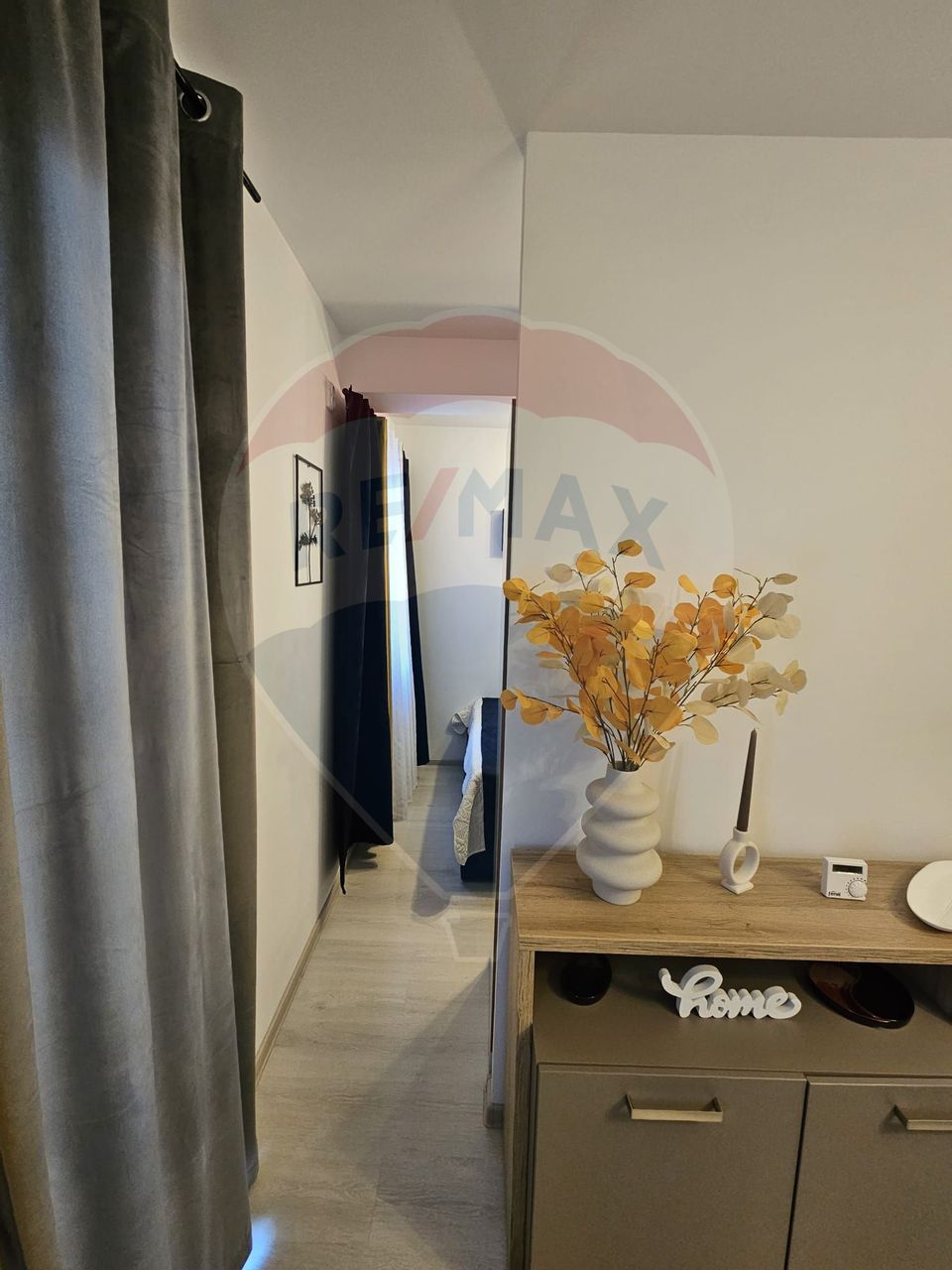 Apartament tip studio-mobilat utilat/decorat si amenajat de designer!!