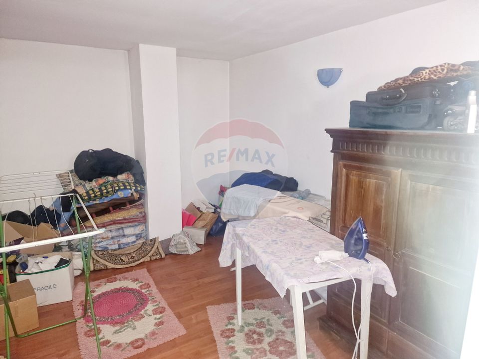 12 room House / Villa for sale