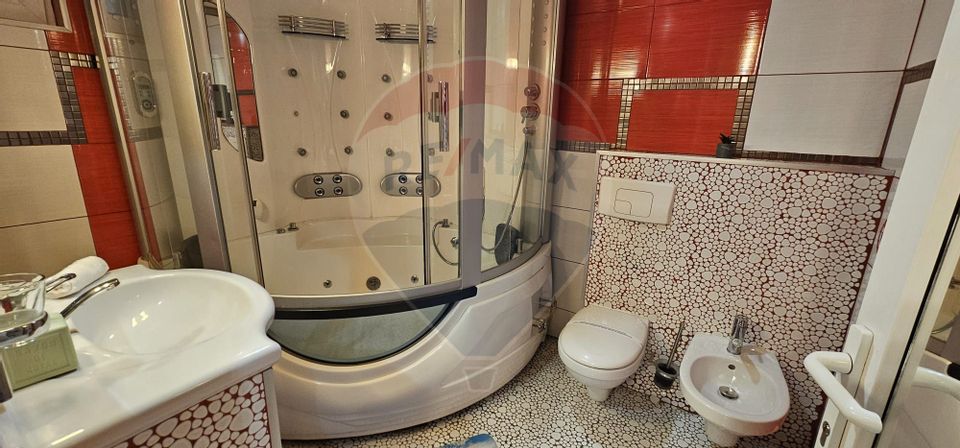 13 room Hotel / Pension for sale, Centrul Istoric area