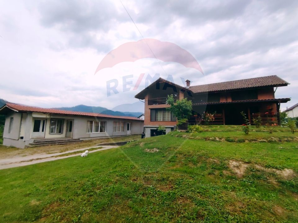 COMISION ZERO - Casa de locuit+spatiu comercial cu multiple functiuni