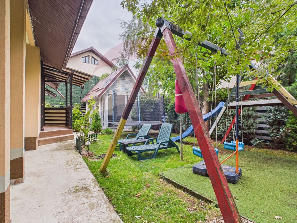 5 room House / Villa for sale