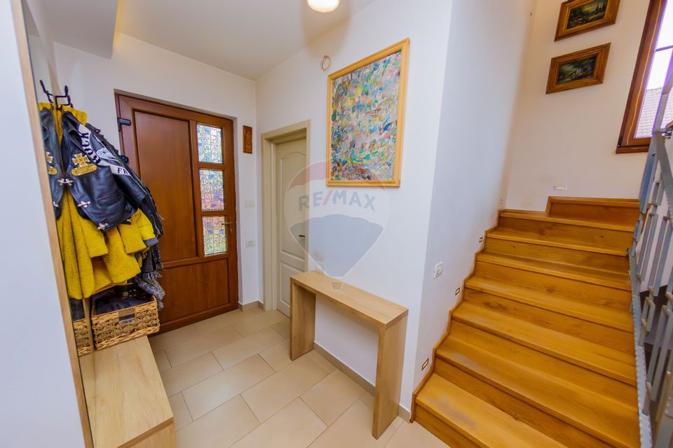 DE VANZARE CASA CU FINISAJE PREMIUM