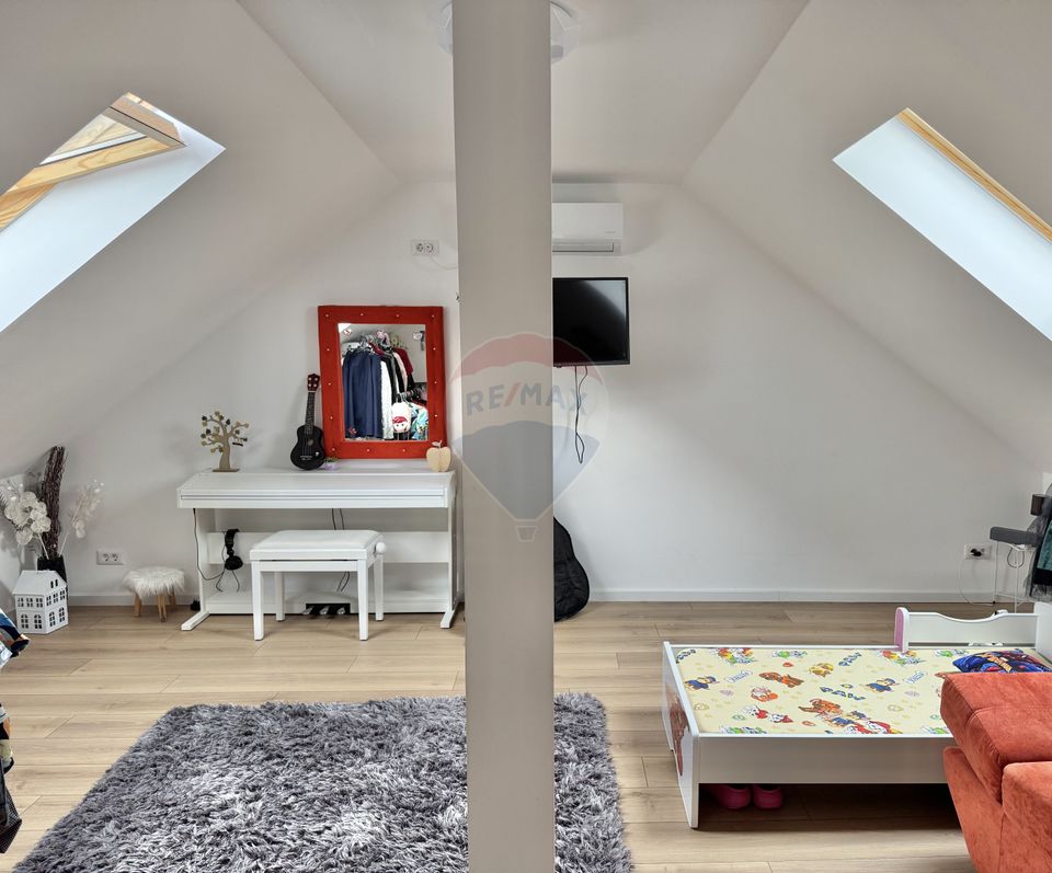 4 room House / Villa for sale