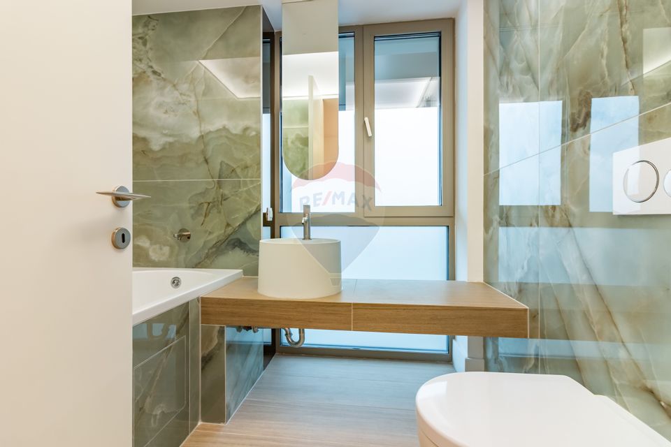 Apartament 3 camere de vânzare – Cortina 126, Bd. Erou Iancu Nicolae