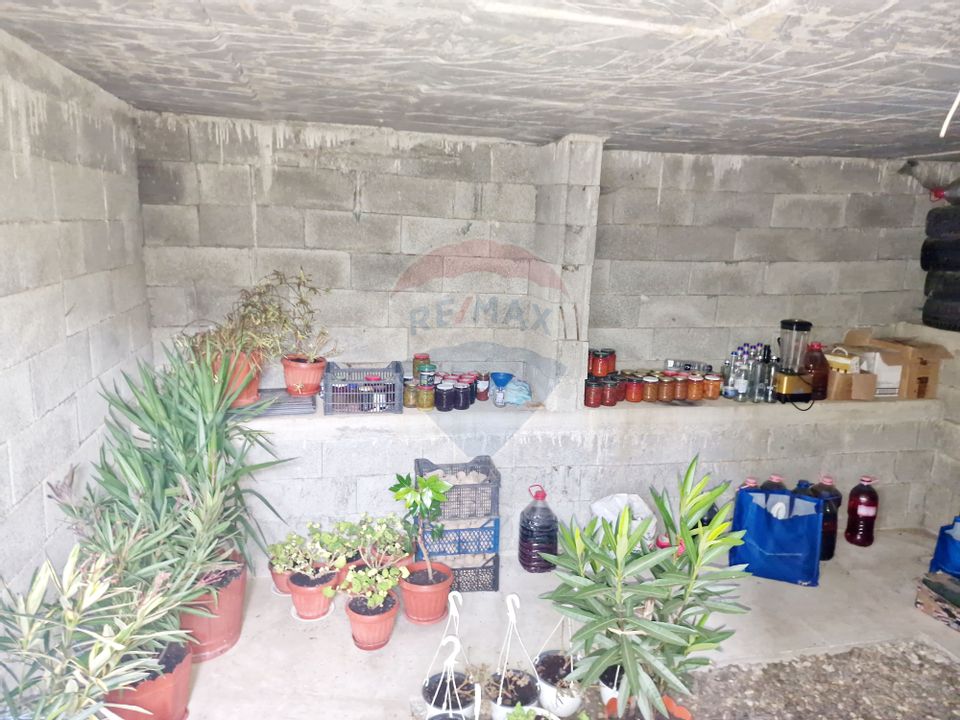 8 room House / Villa for sale