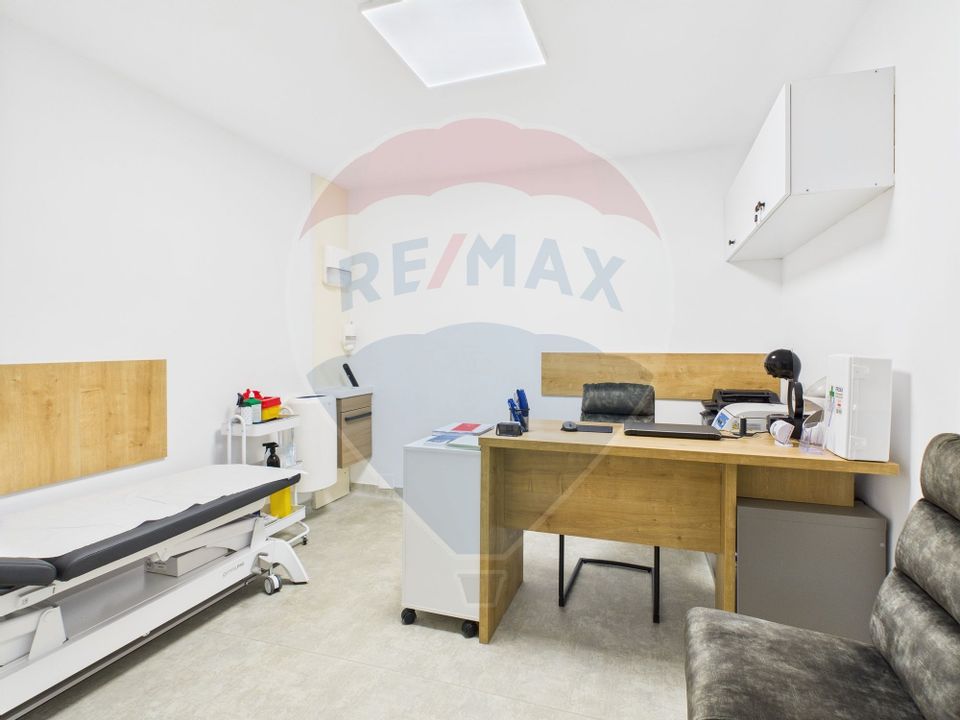 72sq.m Commercial Space for sale, Centrul Civic area