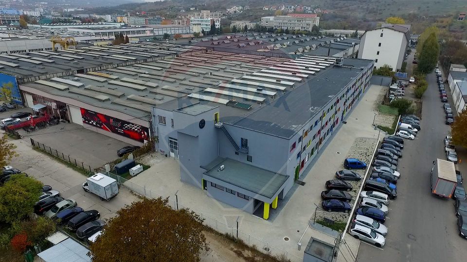 Spatiu industrial de vanzare - 3682 mp - Bulevardul Muncii