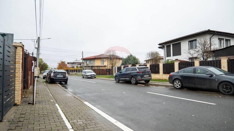 4 room House / Villa for sale, Periferie area