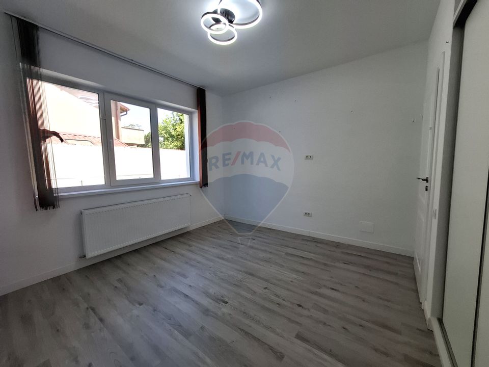 Apartament Parter cu 140mp curte proprie Straulesti