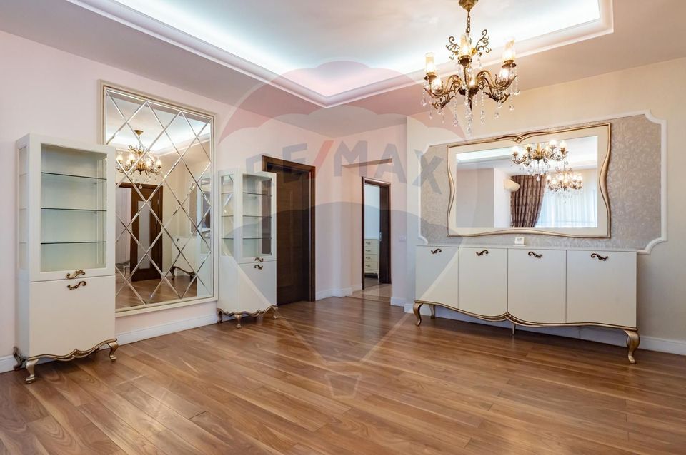 Penthouse de vanzare in Mamaia vedere frontala lac si marea Neagra