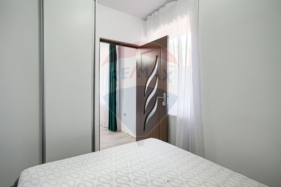 Apartament 2 camere , renovat, mobilat- utilat,  zona centrală