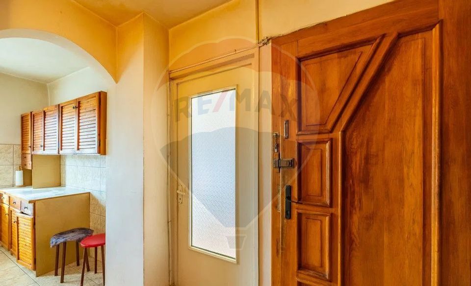 Apartament 3 camere zona 300, Micalaca, B-dul N. Titulescu