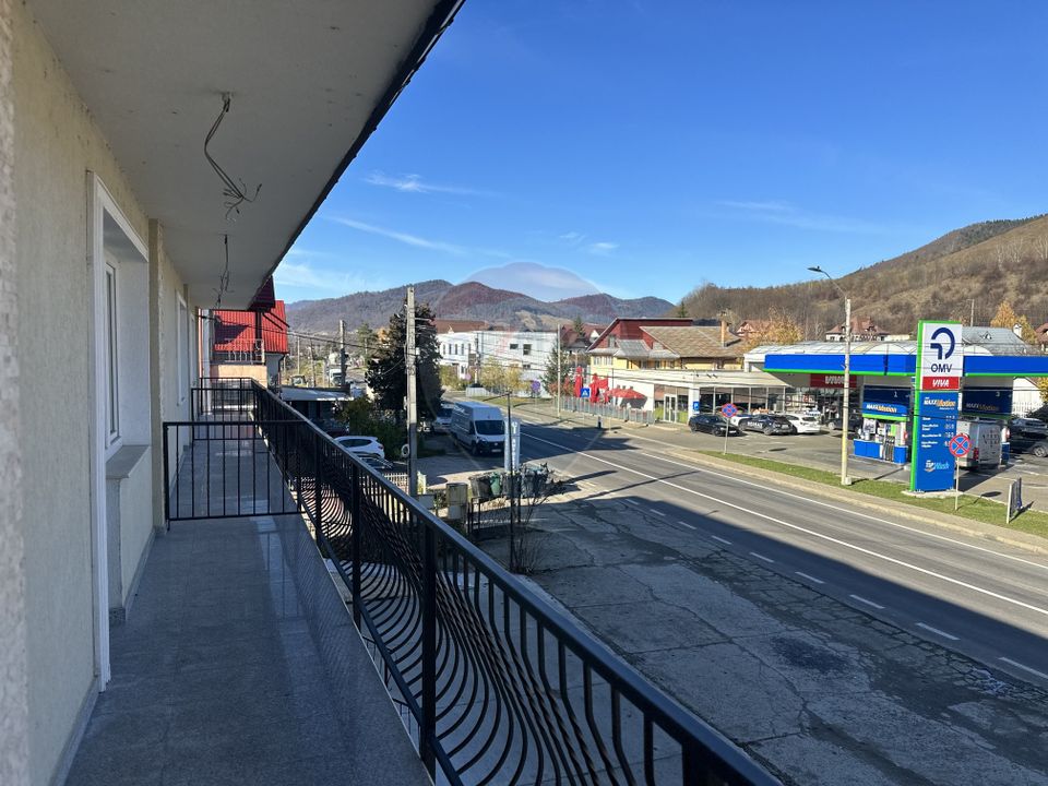 690sq.m Commercial Space for rent