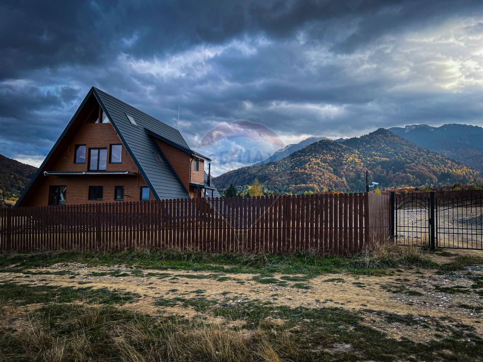 Vilă superba A-Frame cu vedere panoramică catre Varful Omu si Bucegi