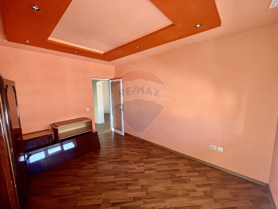 2 room Apartment for sale, Est area