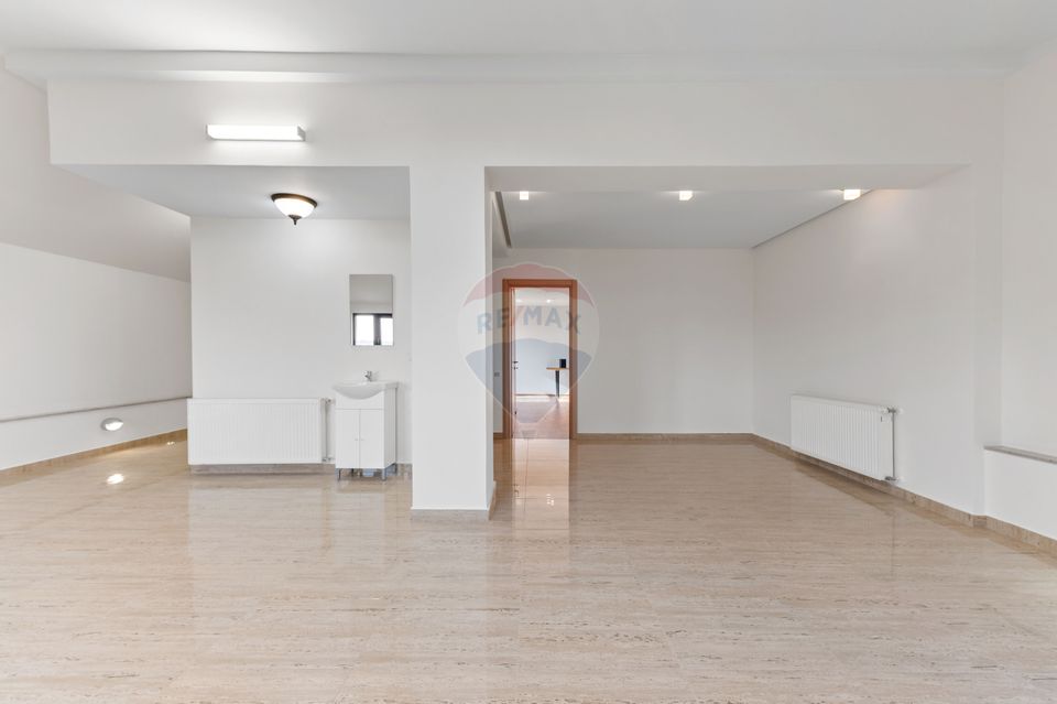 CASĂ / VILĂ PREMIUM DE VÂNZARE ÎN OTOPENI