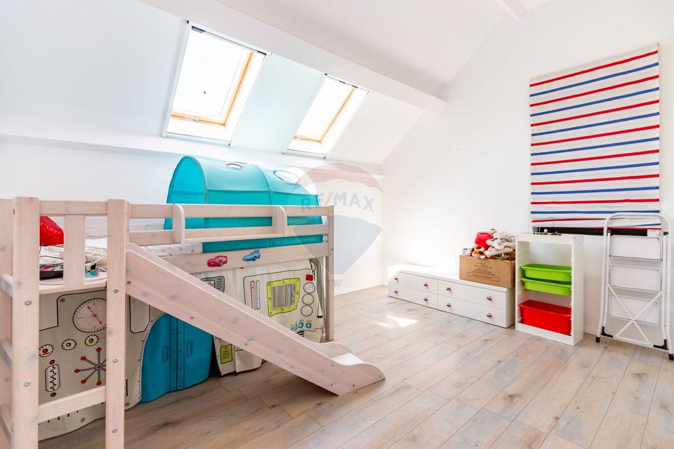 House / Villa with 5 rooms for sale, Laguna Albastra, str. Farms