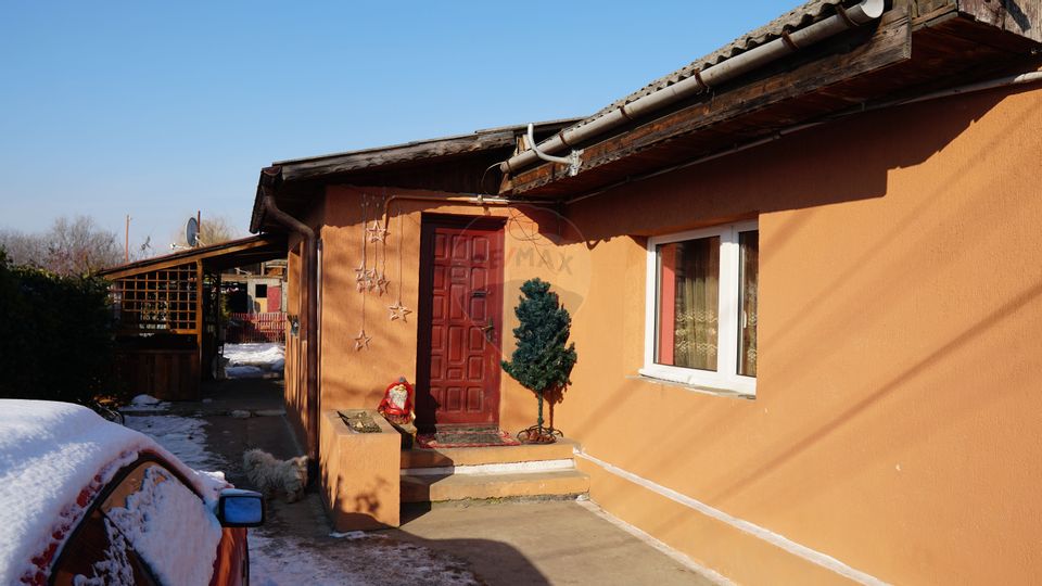 Casă de vânzare | 5 camere | Parter | Șerbănești