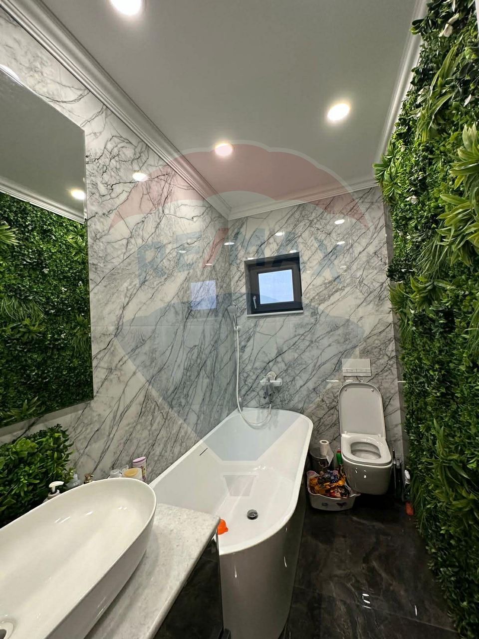 6 room House / Villa for sale