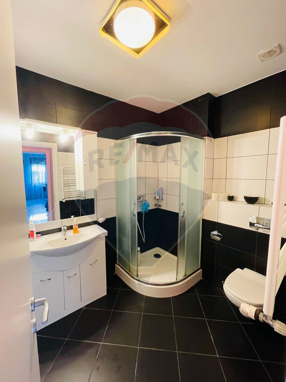 INCHIRIERE Apartament 3 camere în zona Aviatiei/NORTH AREA LAKE VIEW