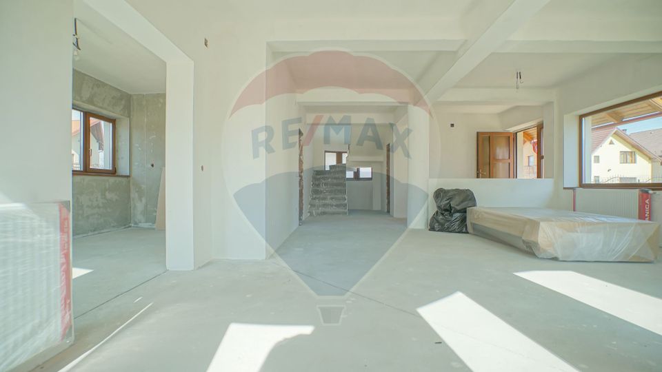 5 room House / Villa for sale, Baciu area