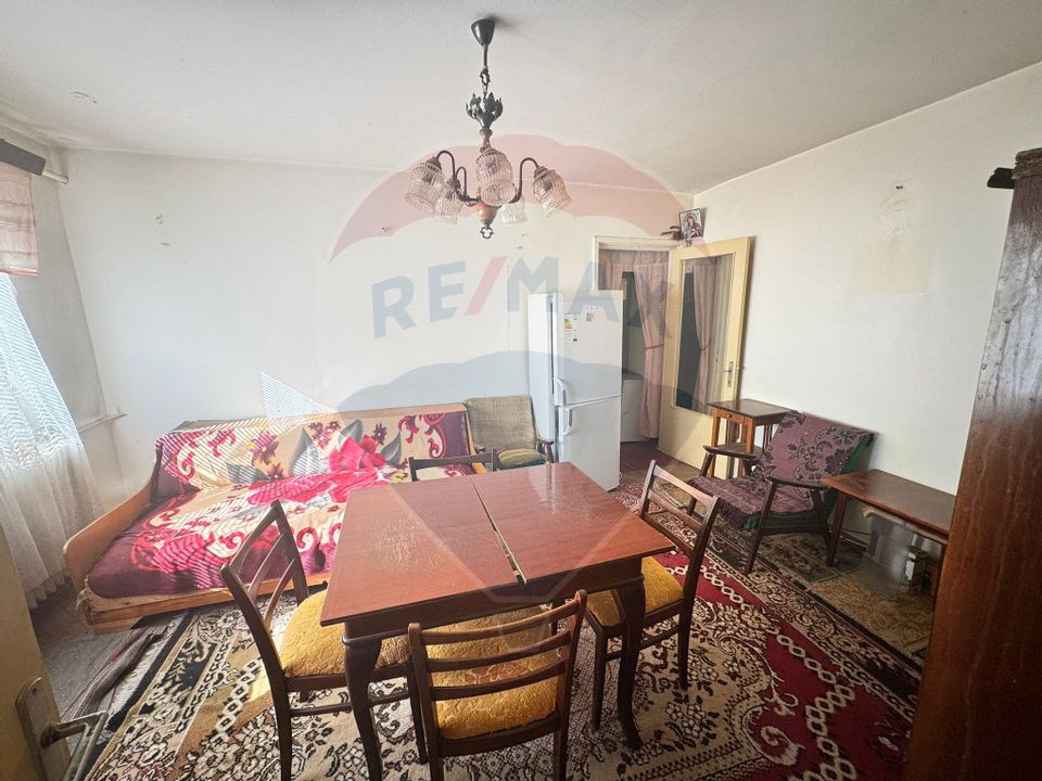 Apartament cu 2 camere de vanzare-PIATA SUD